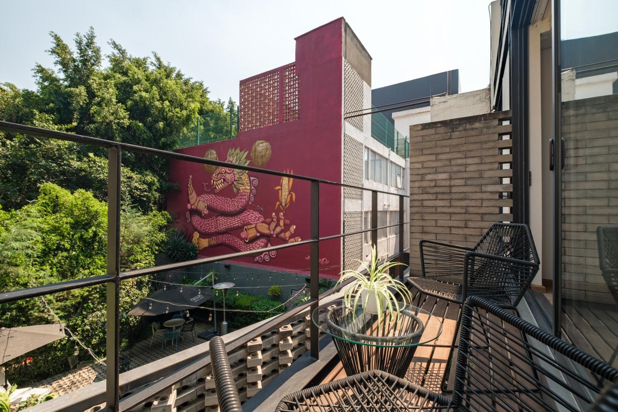 Pug Seal Polanco Allan Poe Mexico City Exterior photo