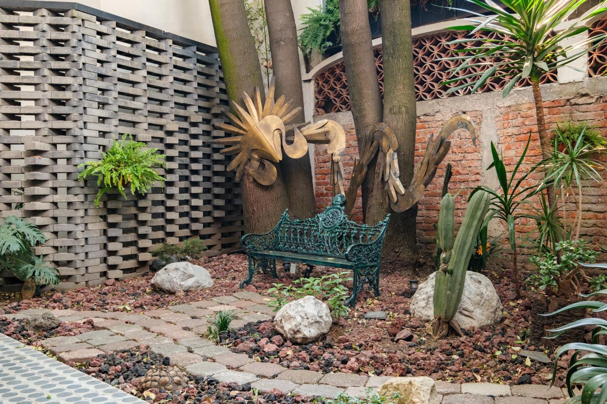 Pug Seal Polanco Allan Poe Mexico City Exterior photo